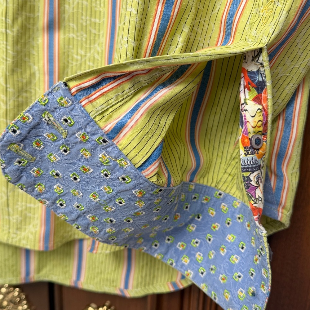 Robert Graham Long Sleeve, Work of Wearable Art - Picture 5 of 7